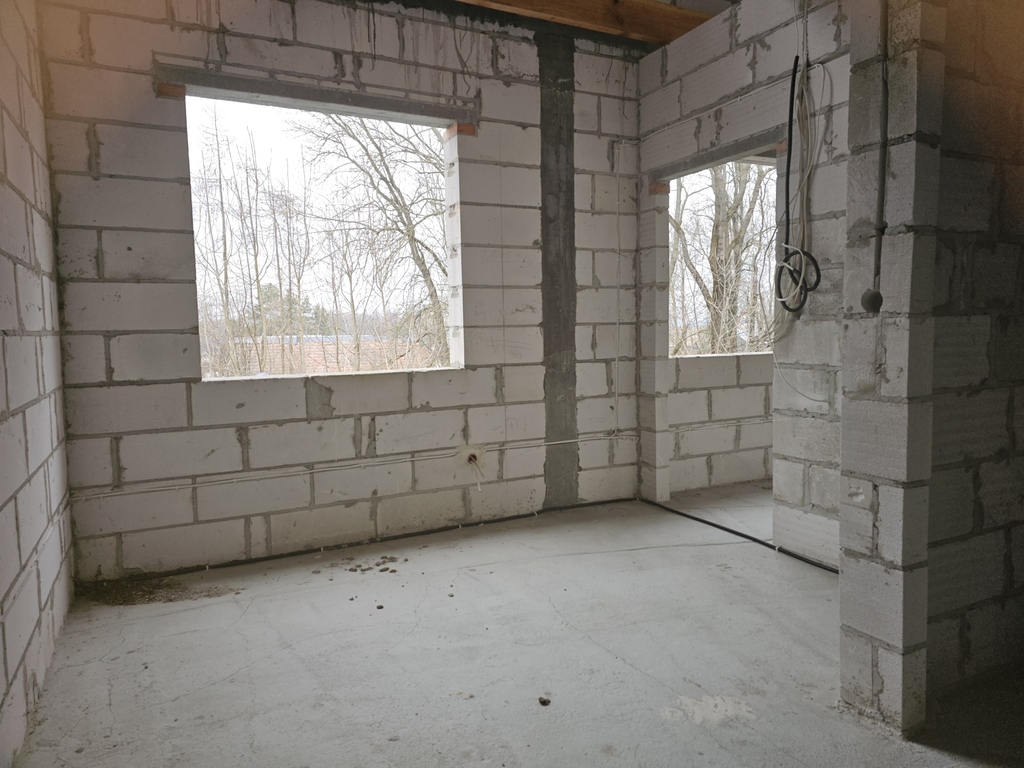 Dom 450 m2 + dwie działki budowlane 5200 m2 - zdjęcie 6