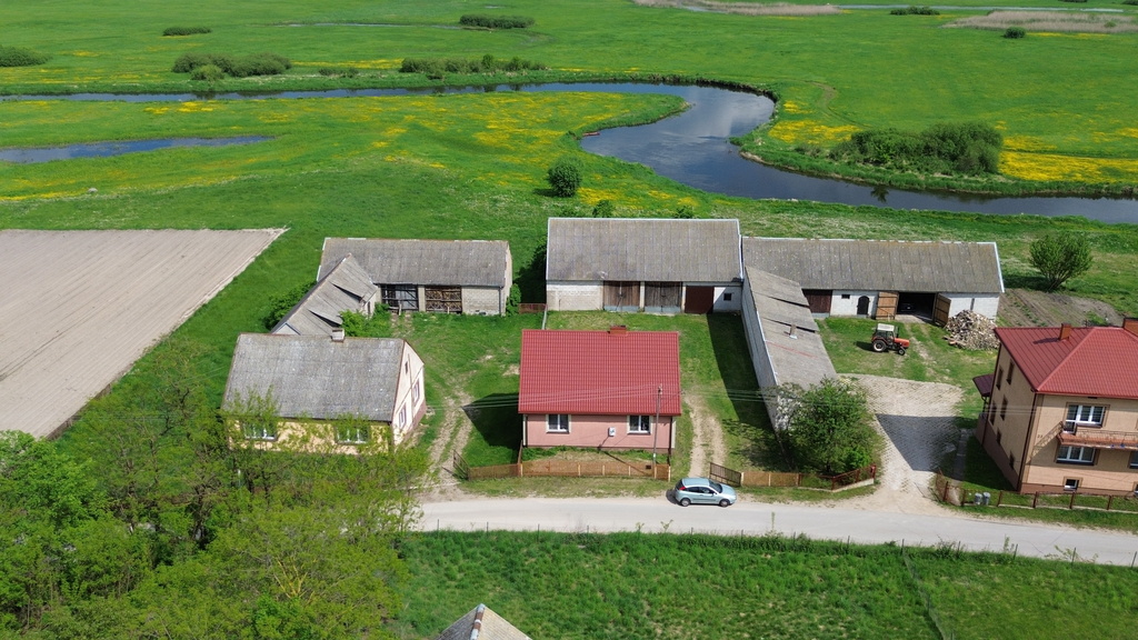Dom nad Biebrzą z ogromną działką - zdjęcie 6