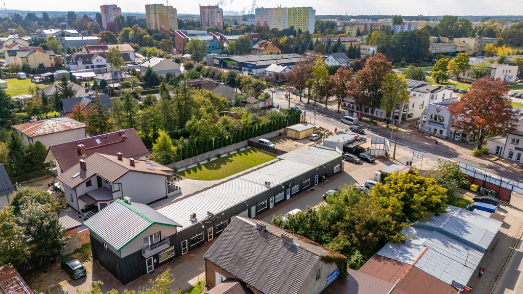 Pasaż handlowo-usługowy w centrum Bełchatowa - zdjęcie 3