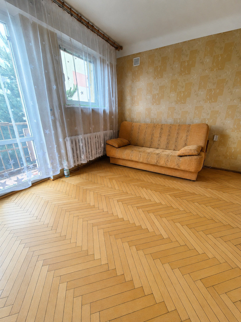 3 - pokojowe mieszkanie w Mińsku - zdjęcie 4