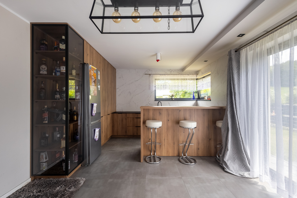 Nowoczesny dom przy Łazienkach Mineralnych 156 m2 - zdjęcie 5