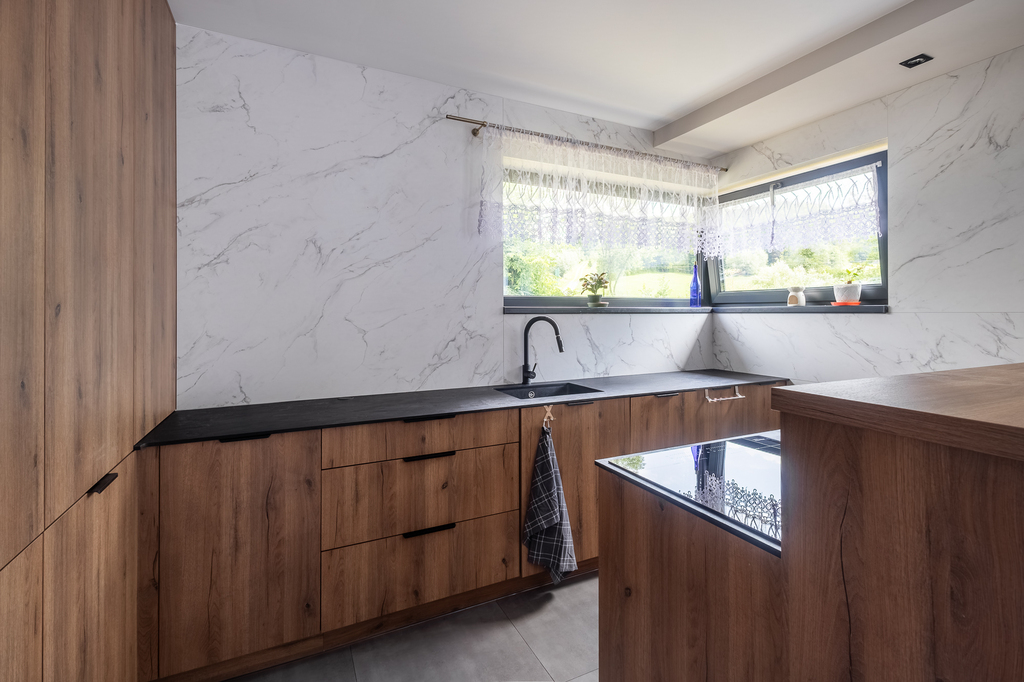 Nowoczesny dom przy Łazienkach Mineralnych 156 m2 - zdjęcie 6