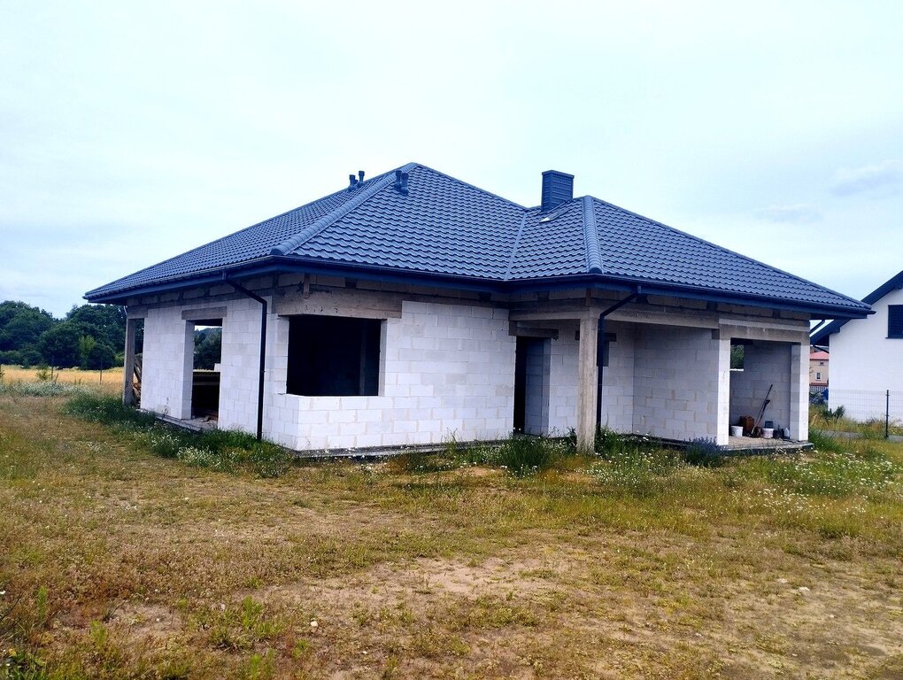 Dom wolnostojący w stanie surowym - zdjęcie 3
