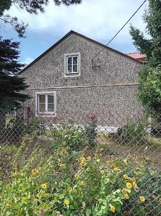 Dom, 2 bud. gosp., garaż - pow. 1 ha lub siedlisko - zdjęcie 2